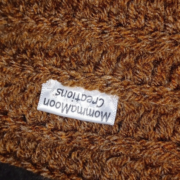 Hot coco and whip cream winter hat (111023D). - Picture 2 of 4